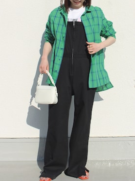 「オーバーサイズコート」｜「アイテム（サロペット/オーバーオール）」を使った、fujiさん（レディース・154cm）の冬コーディネート