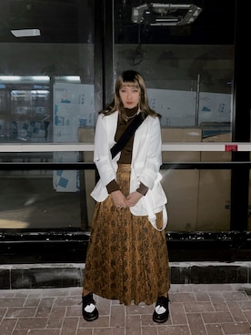 「initial（イニシャル）のアイテム（チェスターコート）」を使った、vansigurlさん（レディース・163cm）の冬コーディネート