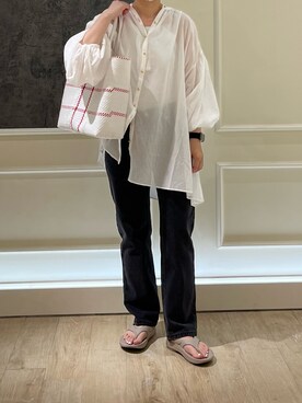 「fredy emue（フレディエミュ）の【fredyemueフレディエミュ】ドロストボリュームシャツブラウス（シャツ/ブラウス）」を使った、Hayashida さん（レディース・162cm）の夏コーディネート