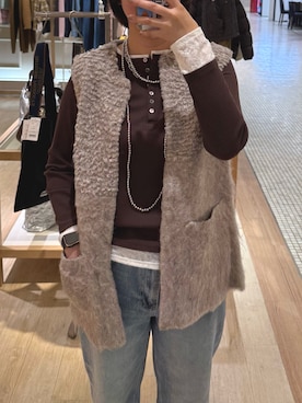 「アイテム（ベスト）」を使った、Hayashida さん（レディース・162cm）の秋コーディネート