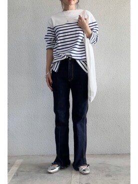 「切りっぱなしデニム」｜tomoさん（レディース・153cm）の秋コーディネート