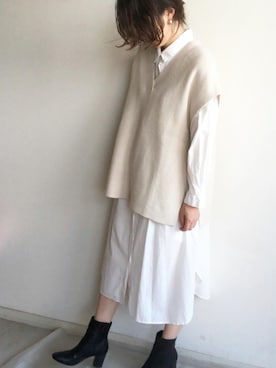 「オールホワイト」｜「アイテム（シャツワンピース）」を使った、こっつんこーでさん（レディース・161cm）の秋コーディネート