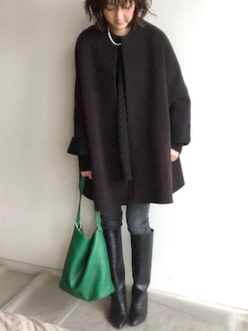 「オールブラック」｜「アイテム（ノーカラーコート）」を使った、こっつんこーでさん（レディース・161cm）の春コーディネート
