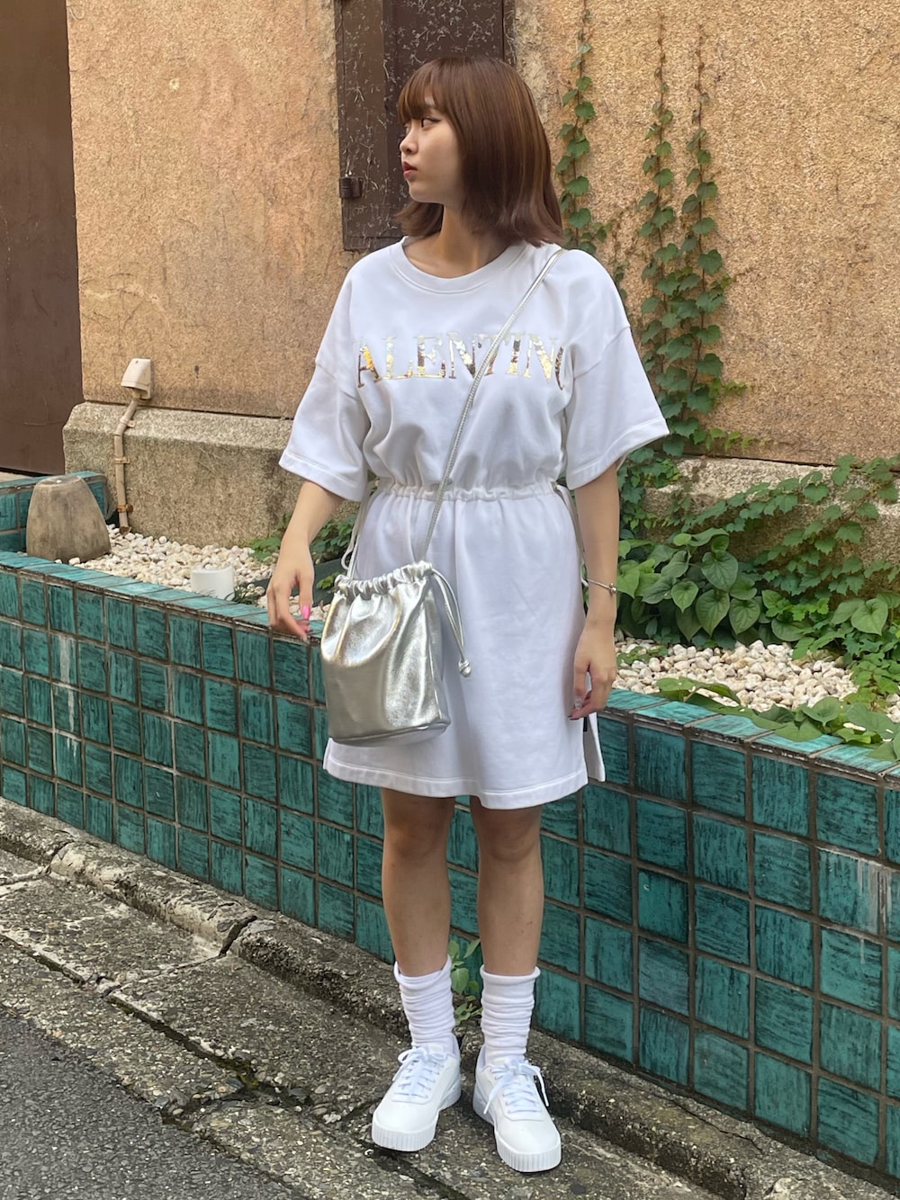 「valentino」｜「VALENTINOのアイテム（トップス、ホワイト系）」を使った、ᴹᴬᴿᴼᴺさん（レディース・160cm）の冬コーディネートの1枚目の写真