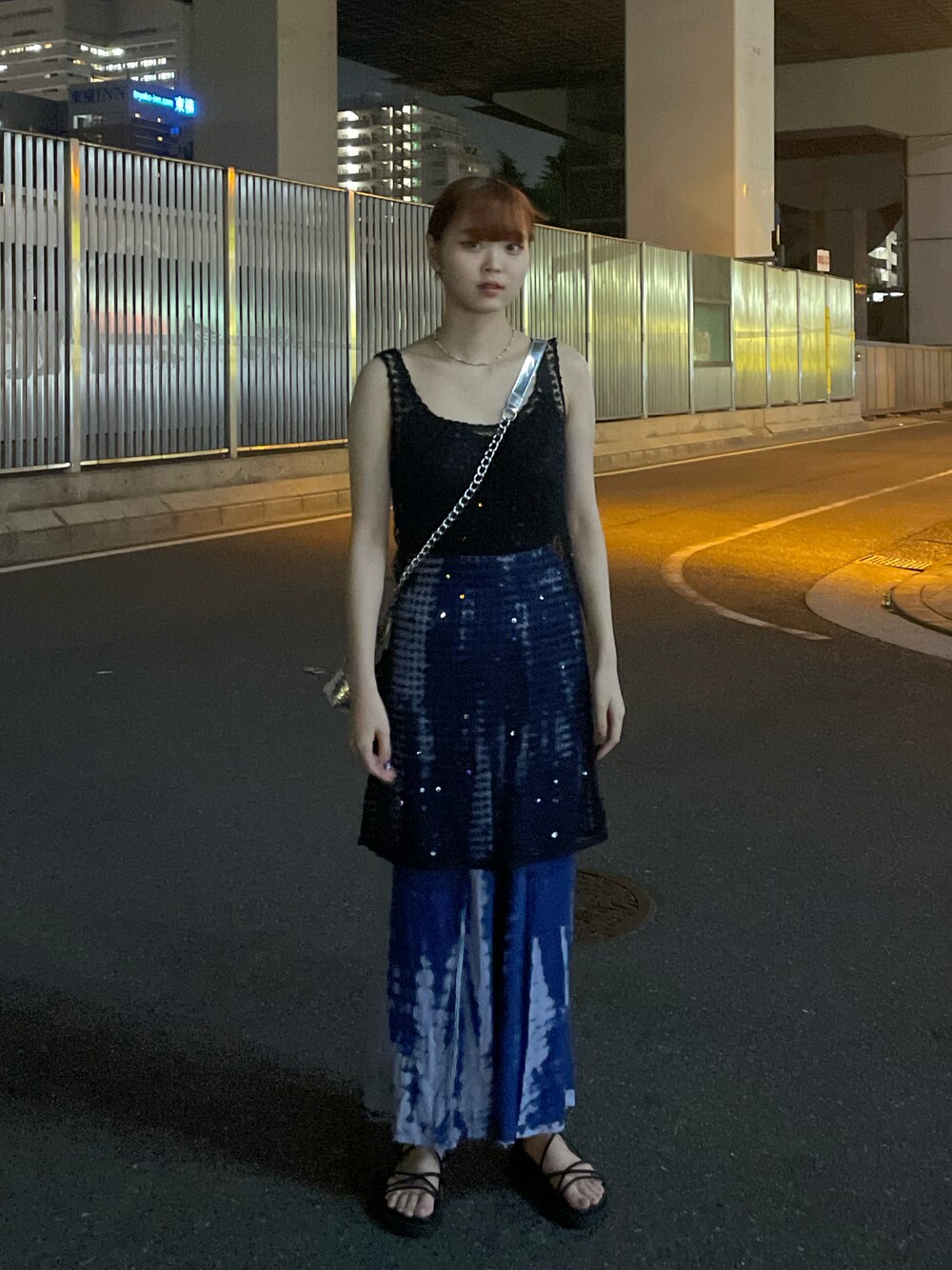「レイヤードスタイル、オトナカジュアル」｜「uesdのアイテム（その他トップス、ブラック系）」を使った、ᴹᴬᴿᴼᴺさん（レディース・160cm）の夏コーディネートの1枚目の写真