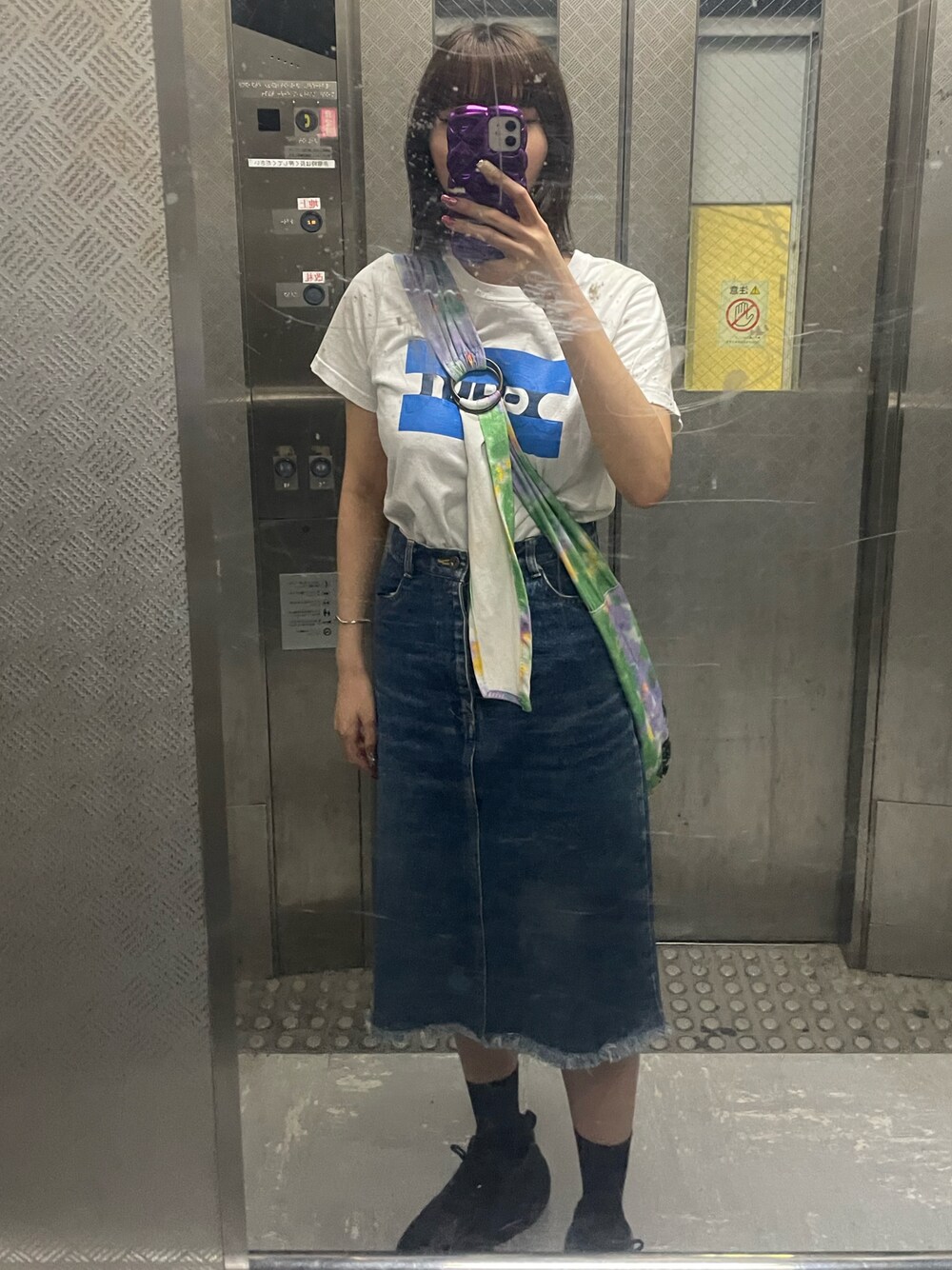 「Bershkaのアイテム（スニーカー、ブラック系）」を使った、ᴹᴬᴿᴼᴺさん（レディース・160cm）の冬コーディネートの1枚目の写真