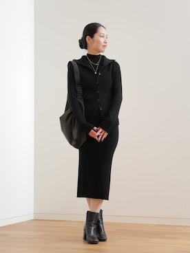 「アイテム（チャーム）」を使った、ひなさん（レディース・165cm）の秋コーディネート