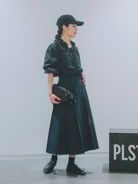 「アイテム（スリッポン）」を使った、ひなさん（レディース・165cm）の冬コーディネート