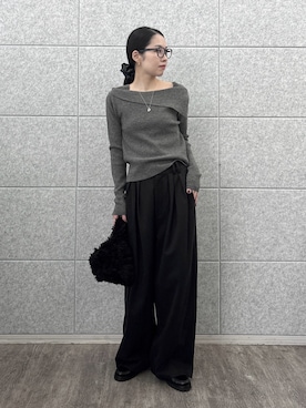 「アイテム（シュシュ）」を使った、ひなさん（レディース・165cm）の秋コーディネート