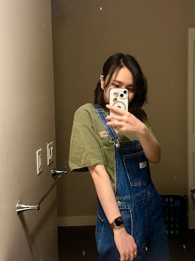 「Levi's（リーバイス）のアイテム（サロペット/オーバーオール）」を使った、wsinngaさん（レディース・163cm）の冬コーディネート