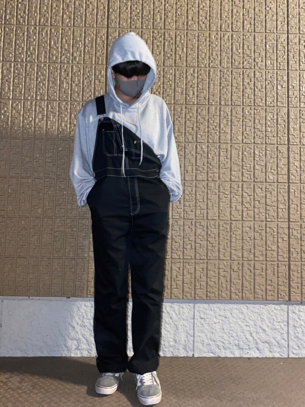 「ootd、シンプルコーデ、低身長、カジュアルコーデ、ラクチンコーデ」｜「WEGOのWEGO/ドロップショルダーカラープルパーカー（パーカー、グレー系）」を使った、KOさん（レディース・155cm）の秋コーディネートの1枚目の写真