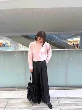 「RODE SKO(ロデスコ)のフリルメタリックトート(トートバッグ、ブラック系)」を使った、chikakoさん(レディース・170cm)の冬コーディネート