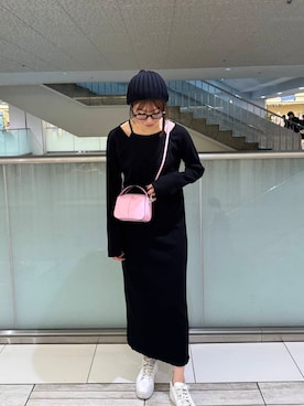 「SMELLY（スメリー）のアイテム（ニットキャップ/ビーニー）」を使った、chikakoさん（レディース・170cm）の冬コーディネート