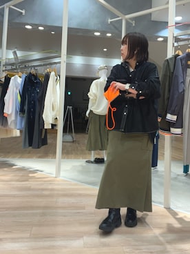 「アイテム（カードケース）」を使った、kimumegさん（レディース・154cm）の秋コーディネート