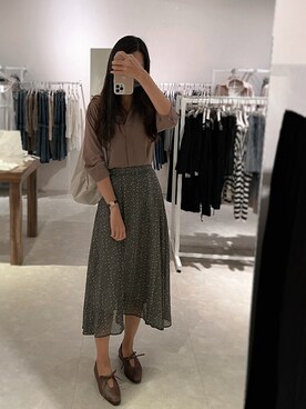 「WHITE（ホワイト）のアイテム」を使った、ivy さん（レディース・163cm）の秋コーディネート