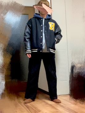 「大学生」｜「アイテム（スタジャン）」を使った、sitoyaさん（メンズ・166cm）の秋コーディネート