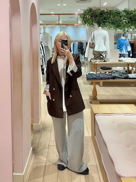 「mystic（ミスティック）の《2026SS/ IVOとBEIが登場！ 》【SET UPスタイルにも◎/アウターの中にも着込める◎】金ボタンテーラードジャケット（テーラードジャケット、ブラウン系）」を使った、shitomiさん（レディース・157cm）の春コーディネート