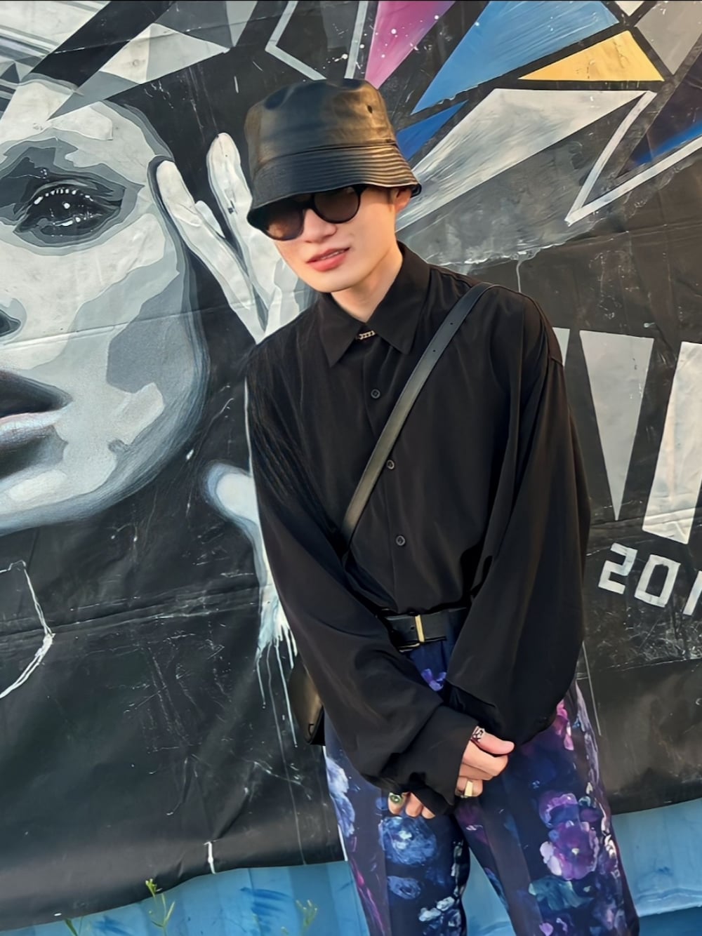 LAD MUSICIAN（ラッドミュージシャン）の「FLOWER 2TUCK TRACK PANTS