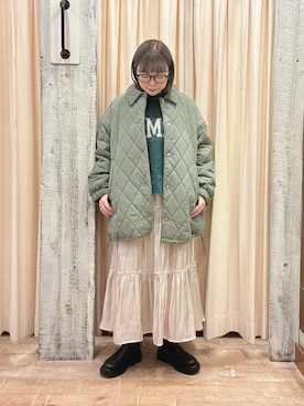 「ティアードスカート」｜「アイテム（ノーカラージャケット）」を使った、honamiさん（レディース・153cm）の冬コーディネート