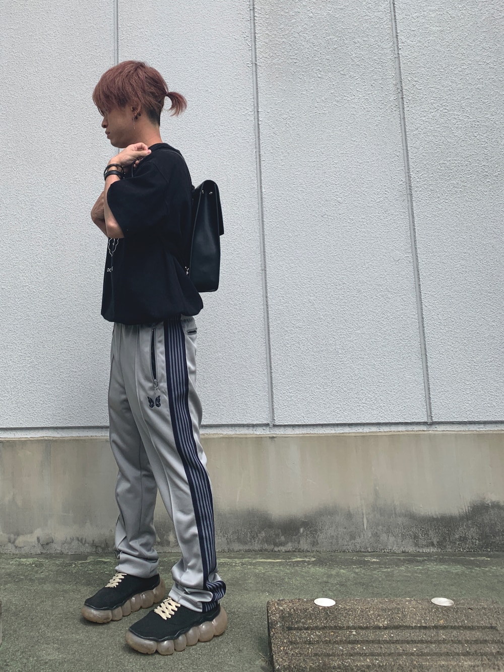 「ジャージ、ニードルス、grounds」｜「NeedlesのNarrow Track Pant - Poly Smooth（その他パンツ、ホワイト系）」を使った、(((ゆうちょん)))さん（骨格ナチュラル・メンズ・163cm）の春コーディネートの1枚目の写真