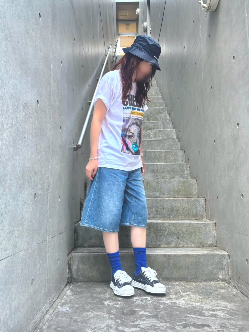 Supreme のアイテムを使った「デニムショートパンツ」の人気