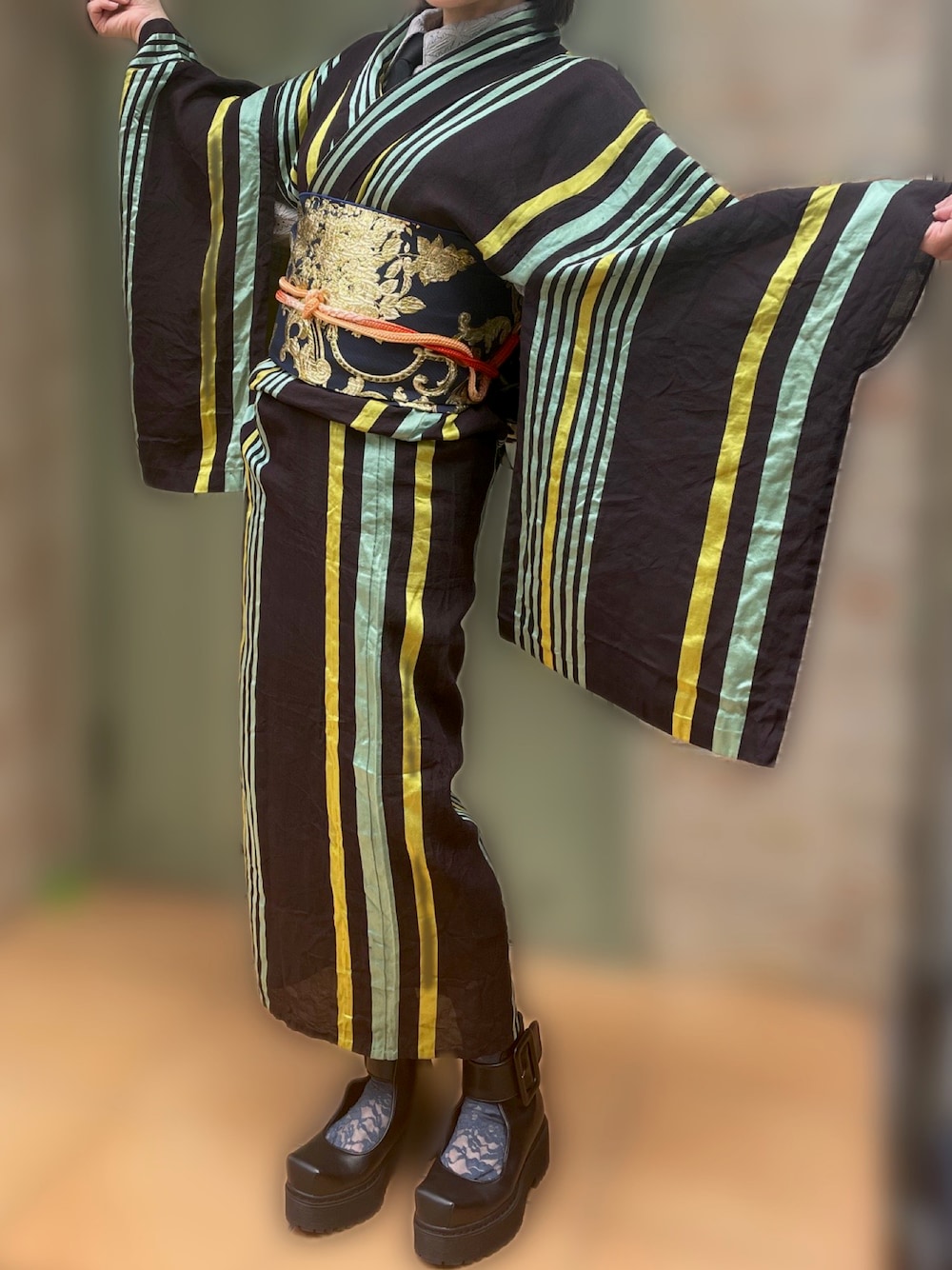 Jeffrey Campbell（ジェフリーキャンベル）の「太ベルト厚底