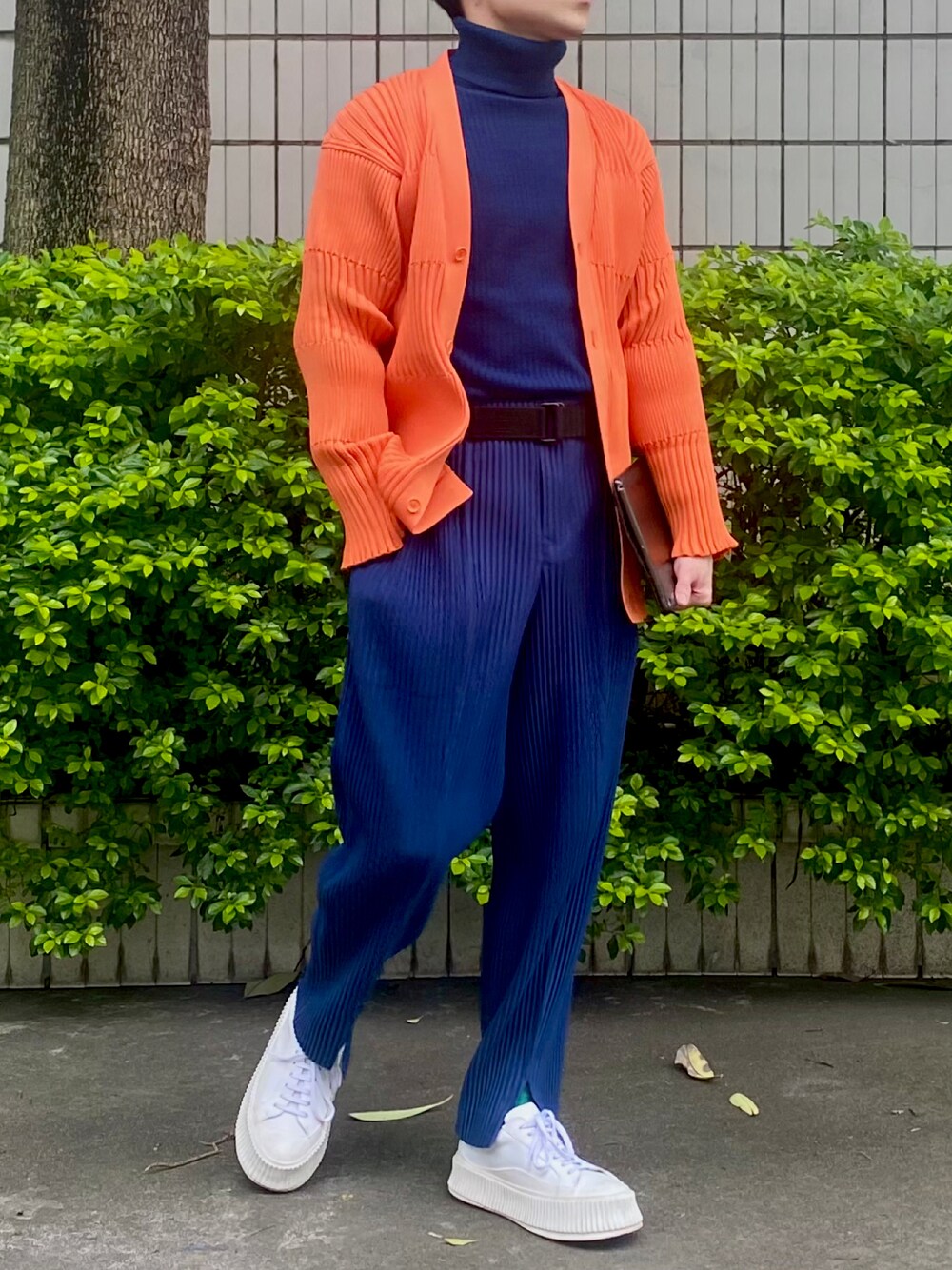 CFCLのノーカラージャケットを使った人気ファッションコーディネート