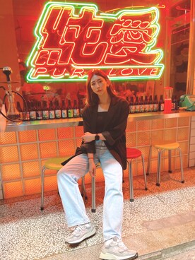 「NEW BALANCE（ニューバランス）のアイテム（スニーカー、グレー系）」を使った、Joyさん（レディース・174cm）の夏コーディネート