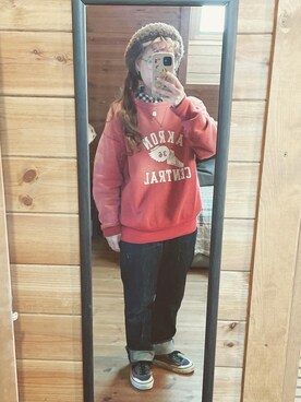 「Levis」｜「アイテム（スウェット）」を使った、るんさん（レディース・153cm）の冬コーディネート