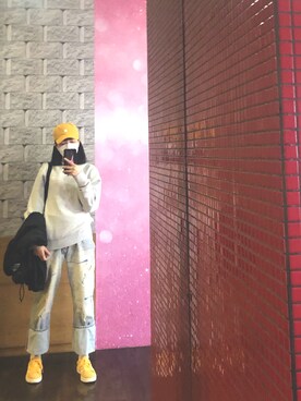 「アイテム（バックパック/リュック、シルバー系）」を使った、121さん（レディース・162cm）の冬コーディネート