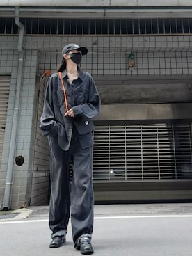 「PAZZO（パッゾ）の天絲軟料牛仔襯衫（シャツ/ブラウス、ブラック系）」を使った、121さん（レディース・162cm）の秋コーディネート