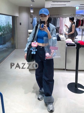 「アイテム（コインケース）」を使った、121さん（レディース・162cm）の秋コーディネート