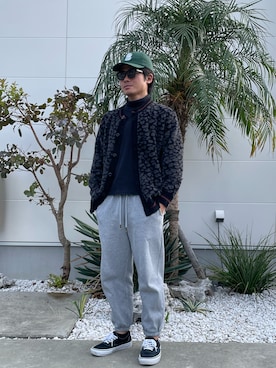 「GU（ジーユー）のアイテム（スウェットパンツ）」を使った、Junichiさん（メンズ・175cm）の秋コーディネート