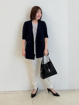 「INDIVI（インディヴィ）の【洗える】無地＆チェーン柄 ギャザートップス（シャツ/ブラウス、グレー系）」を使った、yoshiyaさん（レディース・155cm）の春コーディネート