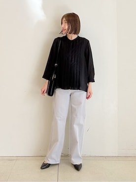 「INDIVI（インディヴィ）の【褒められデニム】ワイドストレート デニムパンツ（デニムパンツ、グレー系）」を使った、yoshiyaさん（レディース・155cm）の春コーディネート