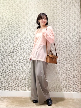「KATHARINE ROSS（キャサリンロス）のアイテム（スラックス）」を使った、megmiさん（レディース・154cm）の秋コーディネート