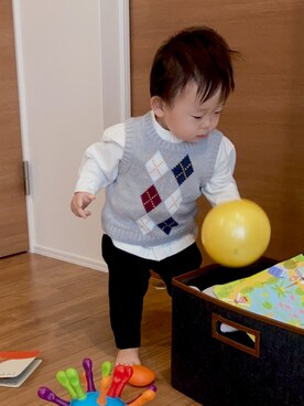 スウェットパンツを使った ニットベスト のキッズ人気ファッションコーディネート Wear