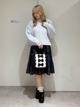 「axes femme POETIQUE（アクシーズファムポエティック）のアイテム（パンプス）」を使った、kanaeさん（レディース・169cm）の冬コーディネート