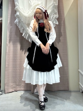 「アイテム（チャーム）」を使った、kanaeさん（レディース・169cm）の秋コーディネート