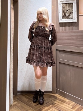 「アイテム（ストール/ショール）」を使った、kanaeさん（レディース・169cm）の秋コーディネート
