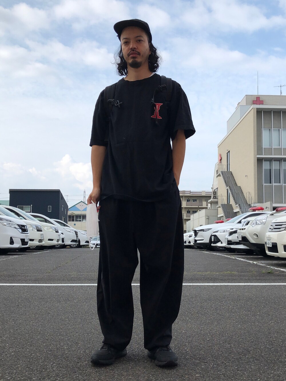 「オールブラック、大人カジュアル、COOLなこのコが仲間入り、セットアップ、ラクチンコーデ、爽やかコーデ、オーバーサイズ」｜「URBAN RESEARCHのBlue Books Co.×TEPPEI×URiD　「the C」 BBC TWISTY（キャップ、ブラック系）」を使った、トヲルさん（メンズ・180cm）の夏コーディネートの1枚目の写真