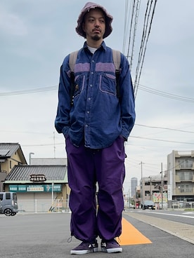 「いまどきジャケット写真」｜「アイテム（チノパンツ）」を使った、トヲルさん（メンズ・180cm）の春コーディネート