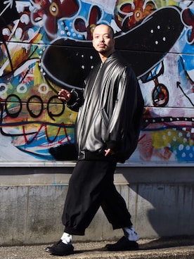 「UNIVERSAL OVERALL（ユニバーサルオーバーオール）のアイテム」を使った、トヲルさん（メンズ・180cm）の冬コーディネート