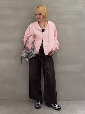 「CIAOPANIC TYPY（チャオパニックティピー）の【ゆるっと抜け感大人フーディー】ドルマンスリーブピグメントダンボールパーカー（パーカー、ピンク系）」を使った、姫さん（レディース・161cm）の秋コーディネート