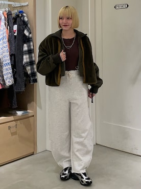 「etsinta（エシンタ）のアイテム」を使った、himechanyuさん（レディース・161cm）の冬コーディネート