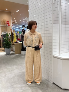 「アイテム（オールインワン・サロペット）」を使った、J  U R  Iさん（レディース・156cm）の秋コーディネート