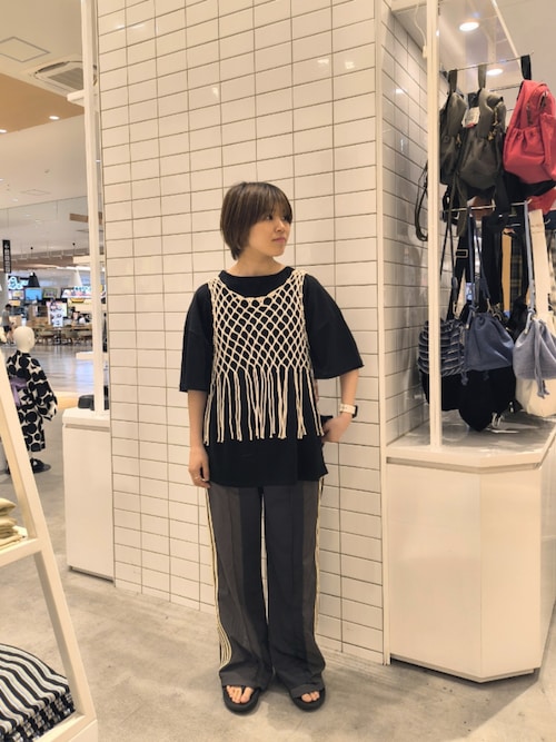 シアースラブワンポイント刺繍オーバー半袖Tee