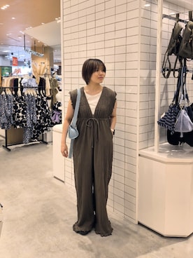 「夏コーデ」｜「アイテム（オールインワン・サロペット）」を使った、J  U R  Iさん（レディース・156cm）の夏コーディネート