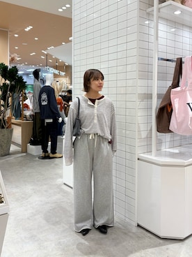 「CIAOPANIC TYPY（チャオパニックティピー）の【S～XL展開】アソート素材フラットミュール（パンプス）」を使った、J  U R  Iさん（レディース・156cm）の秋コーディネート