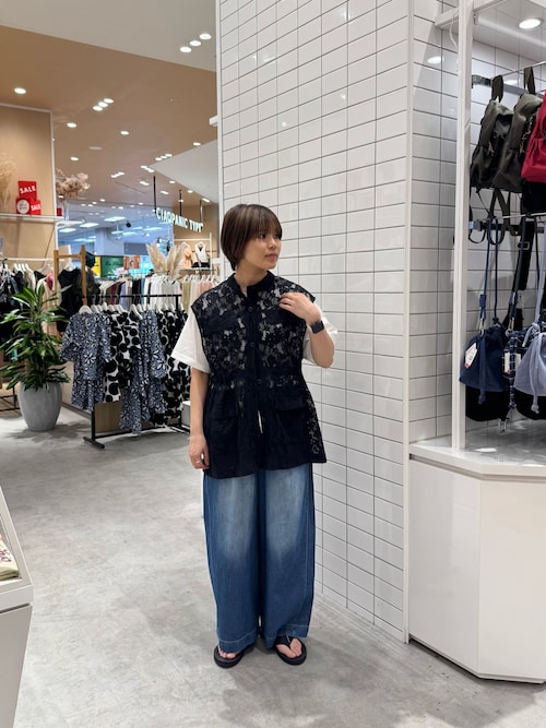 レースミリタリーベスト